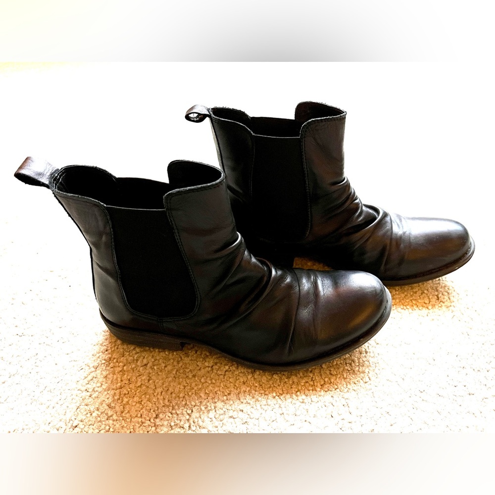 Lissie Miz Mooz Black Booties size 11 US